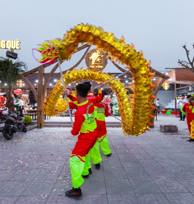 NHÀ HÀNG TRE VÀNG
