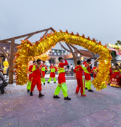 NHÀ HÀNG TRE VÀNG
